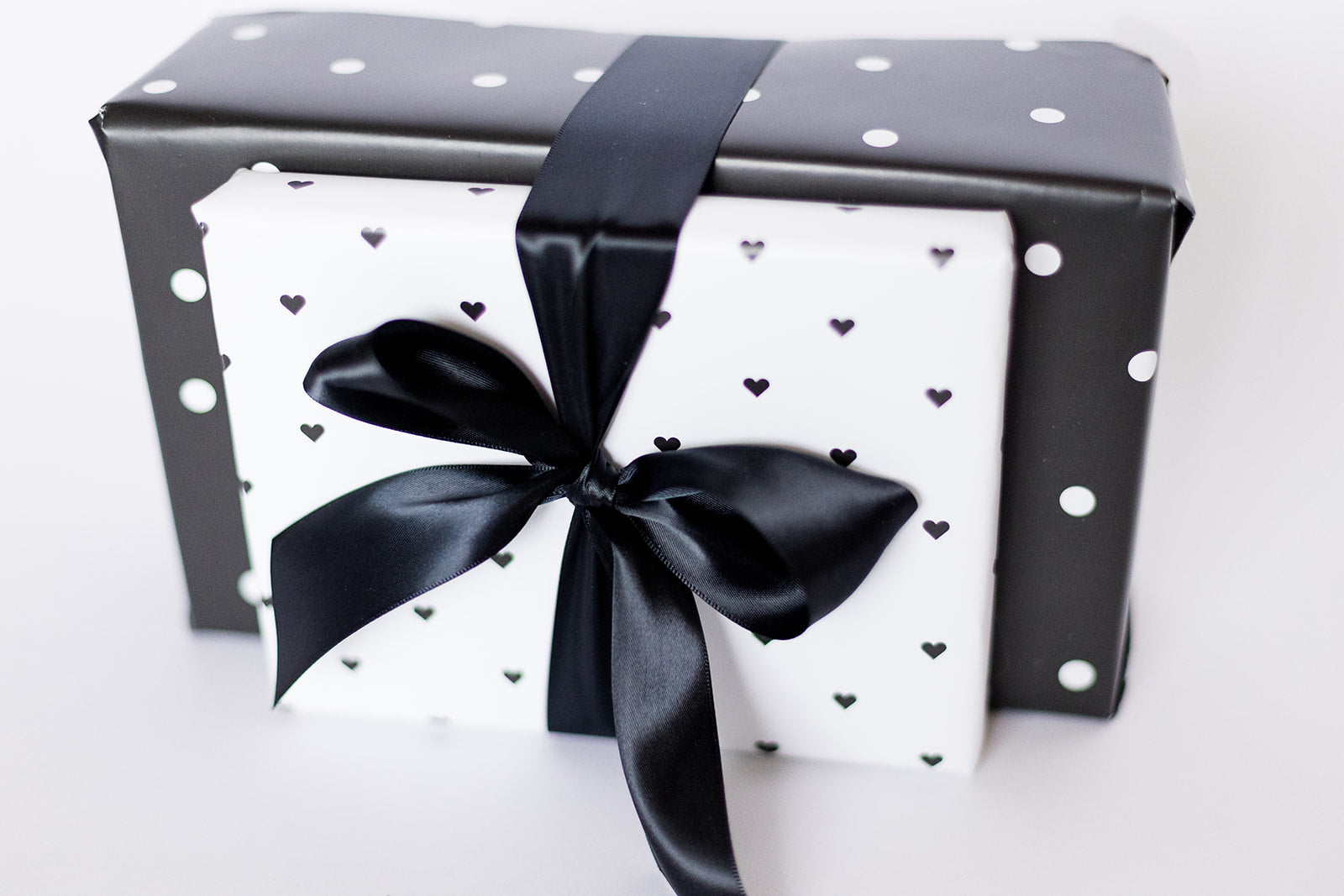 Wrapping Paper | Tiny Hearts